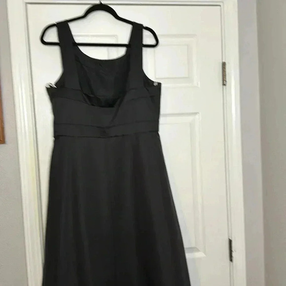 David Bridal Evening Dress - Picture 5 of 9